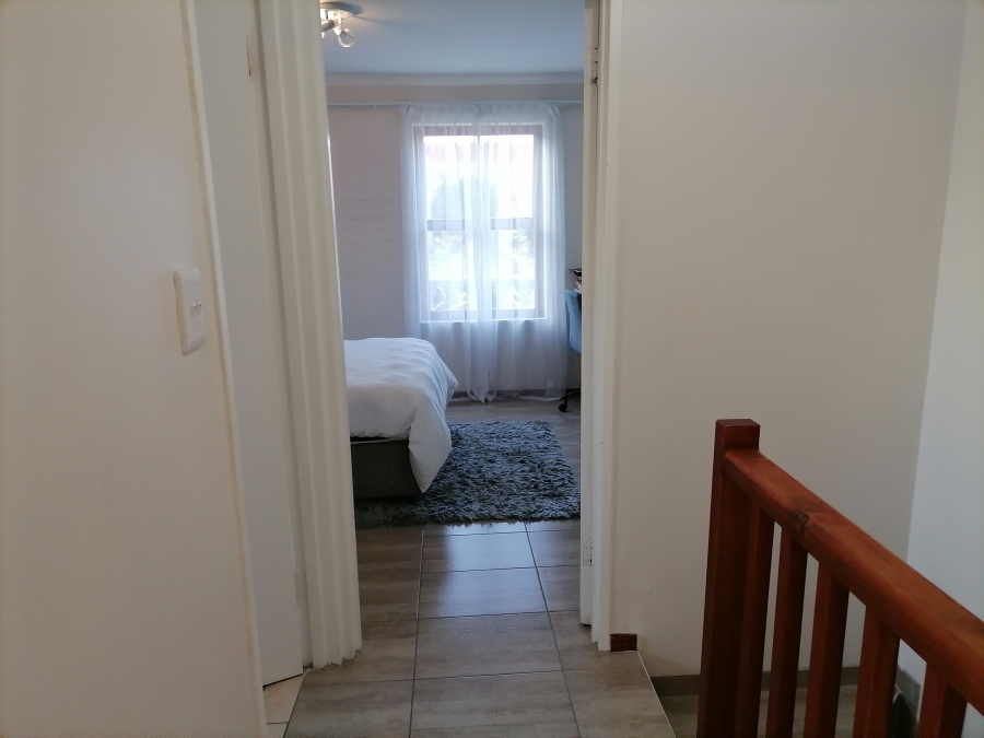 To Let 2 Bedroom Property for Rent in Parklands North Western Cape